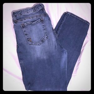 Kut from the Kloth straight leg jeans